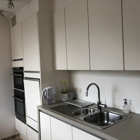 Family 200m From 3 Bedrooms 2 Bathrooms Terrace Apartment *