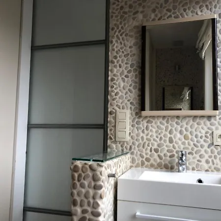 Family 200m From 3 Bedrooms 2 Bathrooms Terrace Apartment