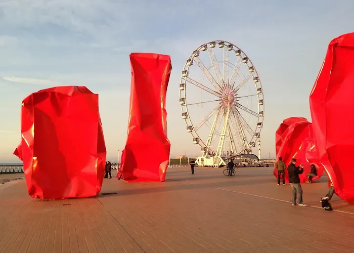 Family 200m From 3 Bedrooms 2 Bathrooms Terrace *