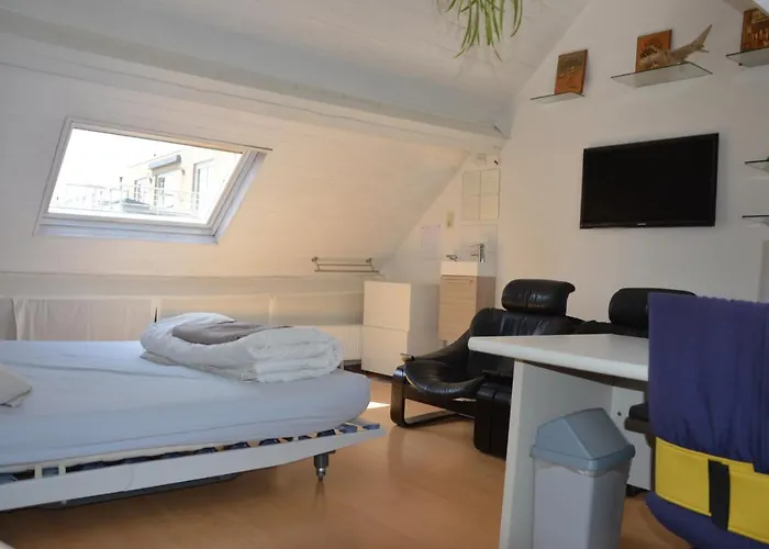 Family 200m From 3 Bedrooms 2 Bathrooms Terrace Oostende